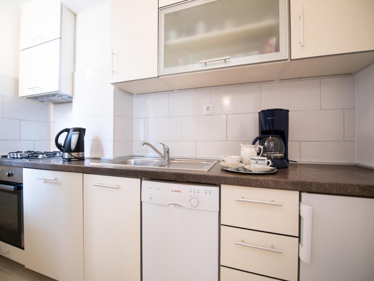 Apartment Marina With Sea View Lovran Kültér fotó